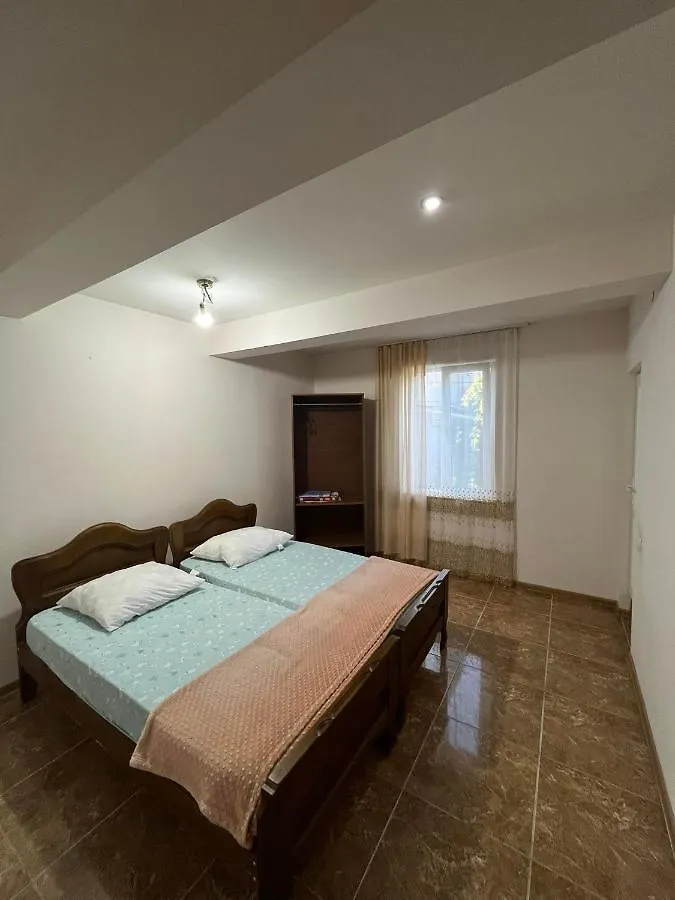 Dato'S Guest House Batumi Georgia
